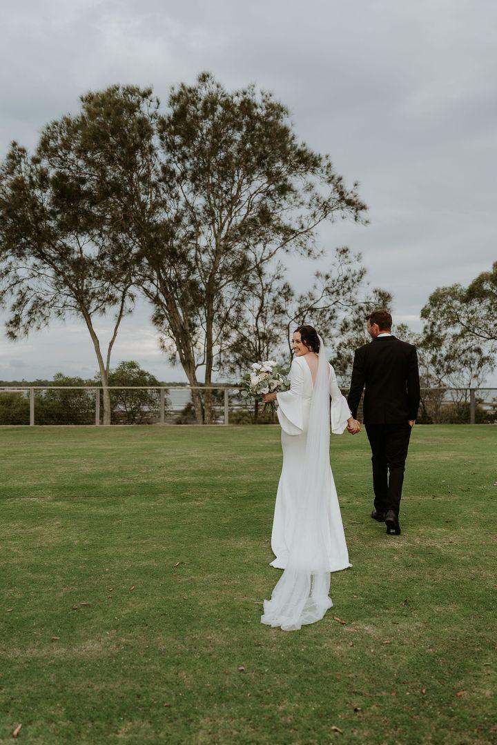 300cm Cathedral length Pearl Veil in Off-white