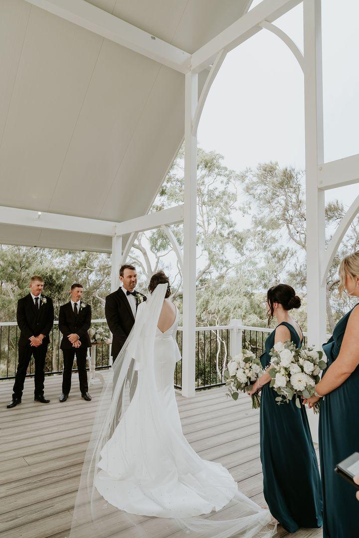 300cm Cathedral length Pearl Veil in Off-white