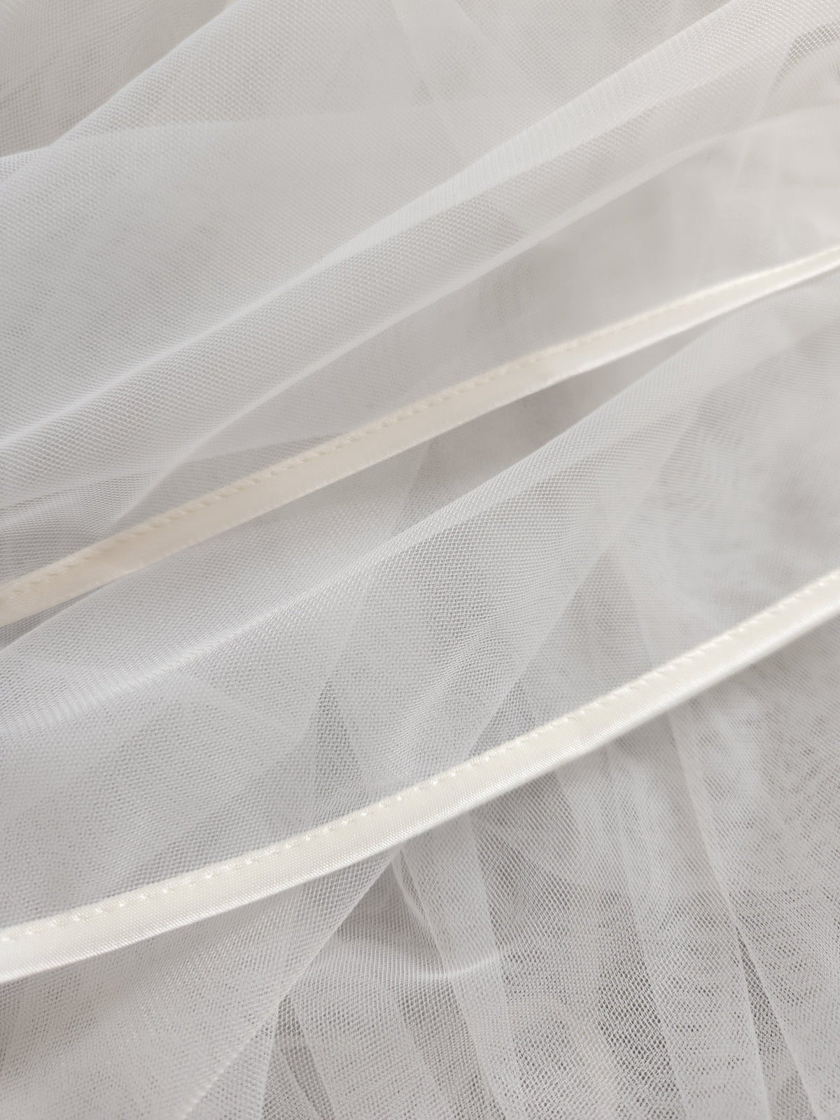 200cm Silk Edge Veil (Chapel Length)