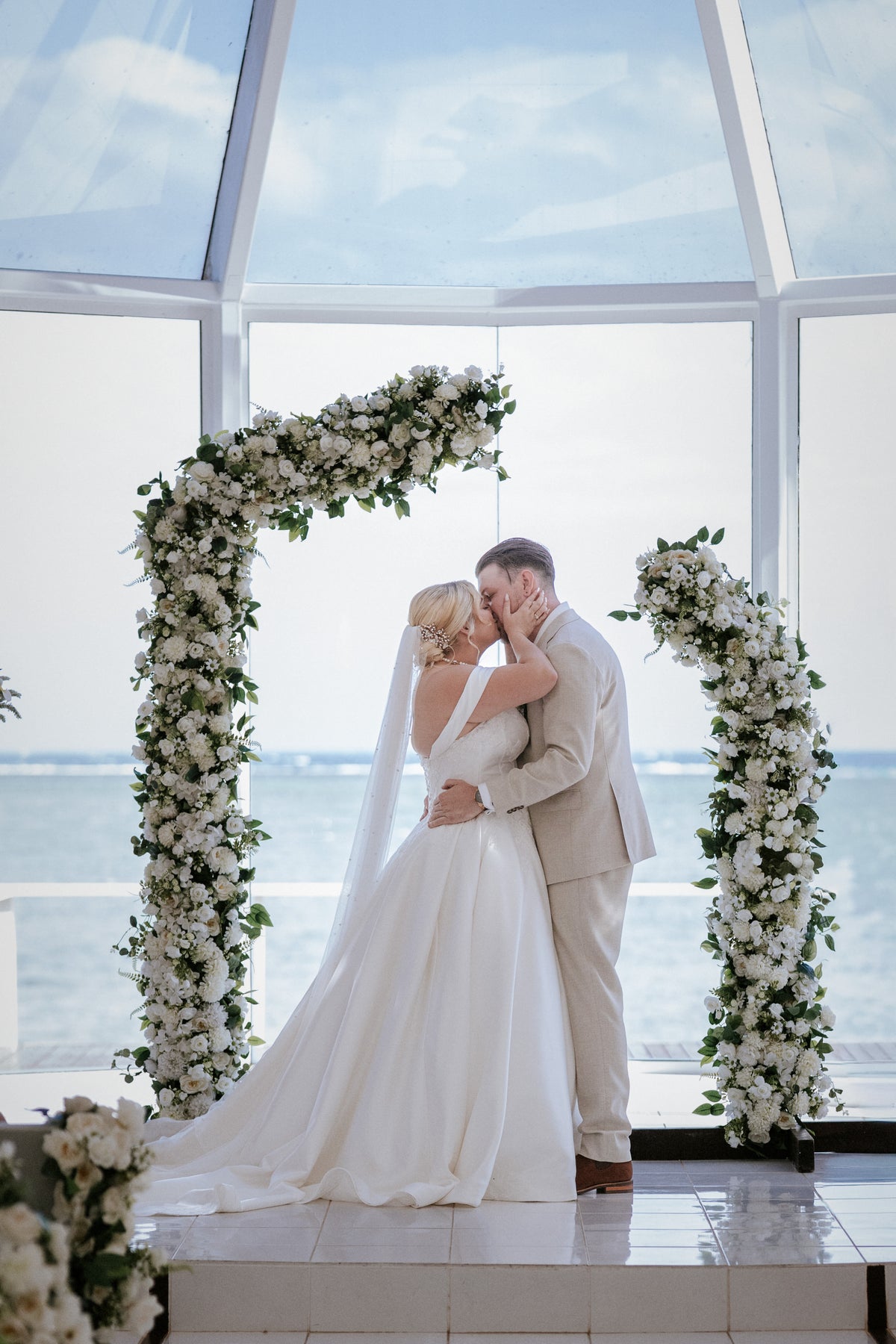 300cm Cathedral length Pearl Veil in Ivory